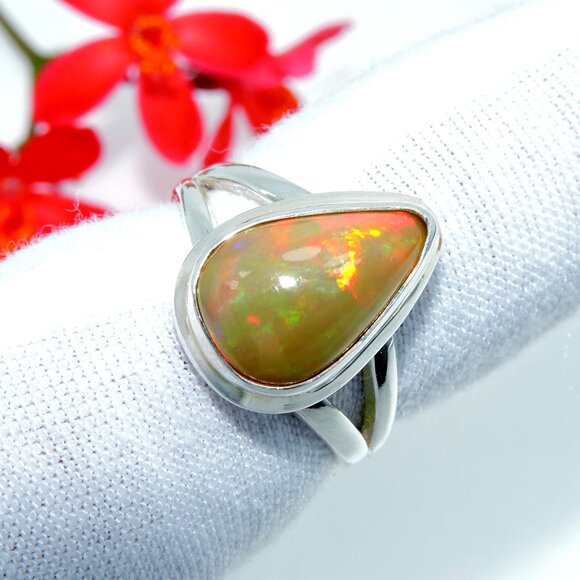 Ethiopian opal Gemstone Ring, 925 Sterling Silver Ring, Natural Opal Pear Shape - Picture 2 of 5